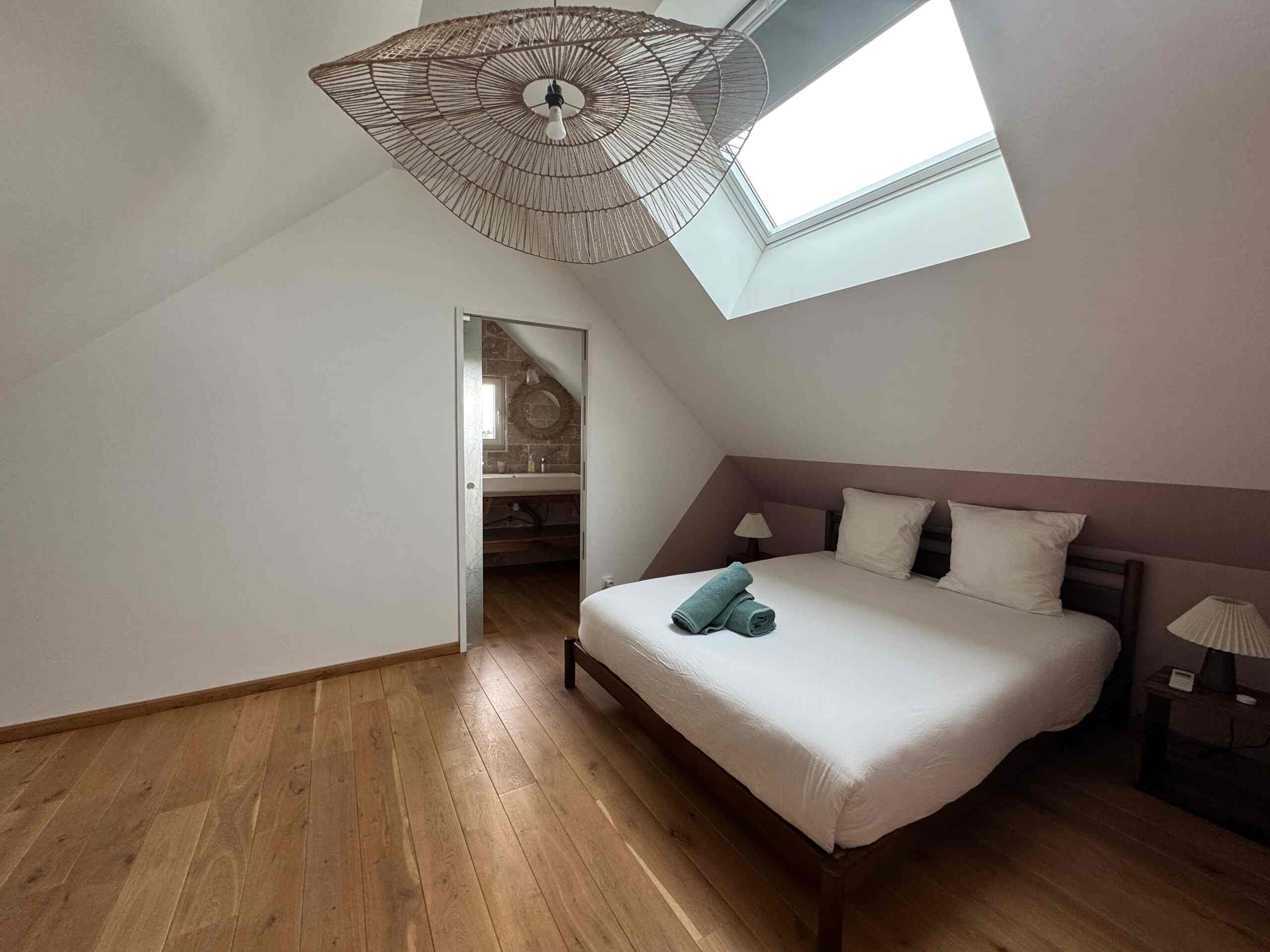 Chambre parentale à l’étage